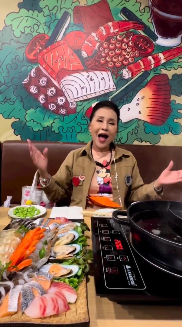 ทูลกระหม่อมร้องเพลง คาเฟอีน ทูลกระหม่อมร้องเพลง คาเฟอีน