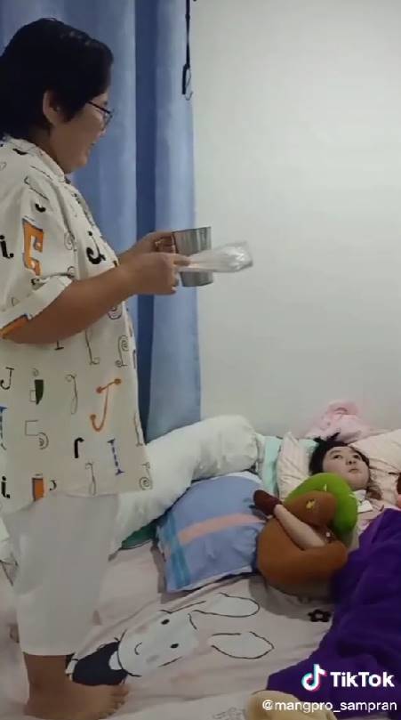 แม่น้องแมงปอ ร้องไห้กลางไลฟ์ โดนภาษีย้อนหลัง แม่น้องแมงปอ ร้องไห้กลางไลฟ์ โดนภาษีย้อนหลัง