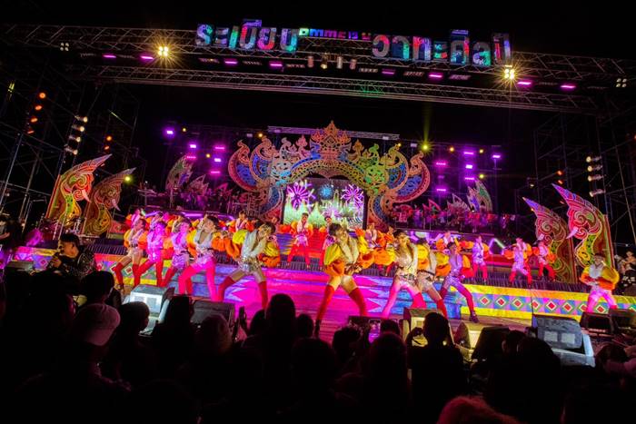 บิ๊กเมาน์เท่นรถติด บิ๊กเมาน์เท่นรถติด