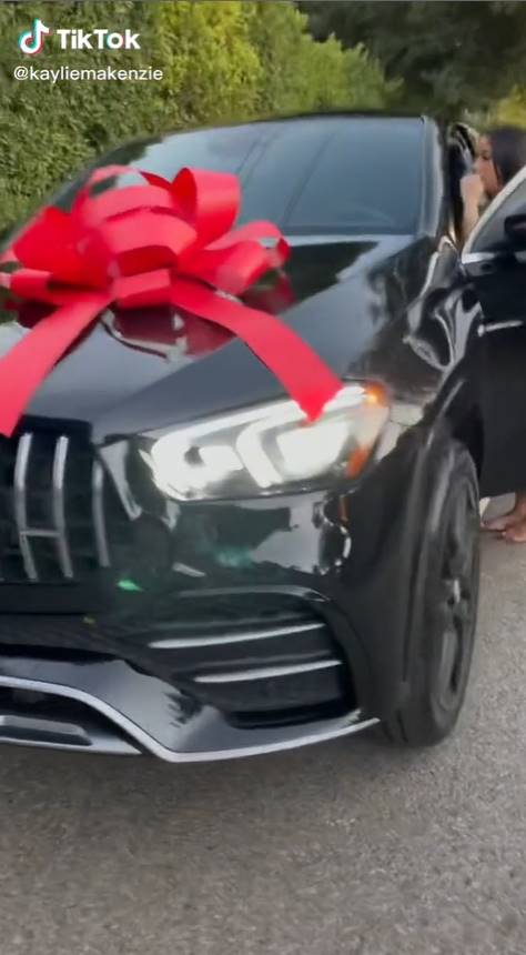 อวดสามี อวดสามี