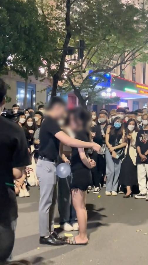 เกมลูกโป่งไว้ที่้เป้า เกมลูกโป่งไว้ที่้เป้า