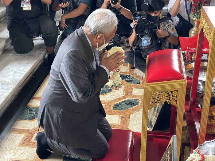 สุเทพ เทือกสุบรรณ สุเทพ เทือกสุบรรณ