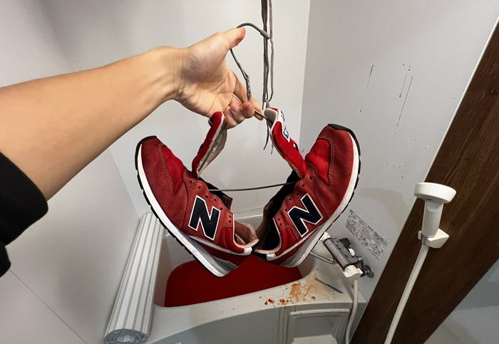 ซักรองเท้าสีตก ซักรองเท้าสีตก