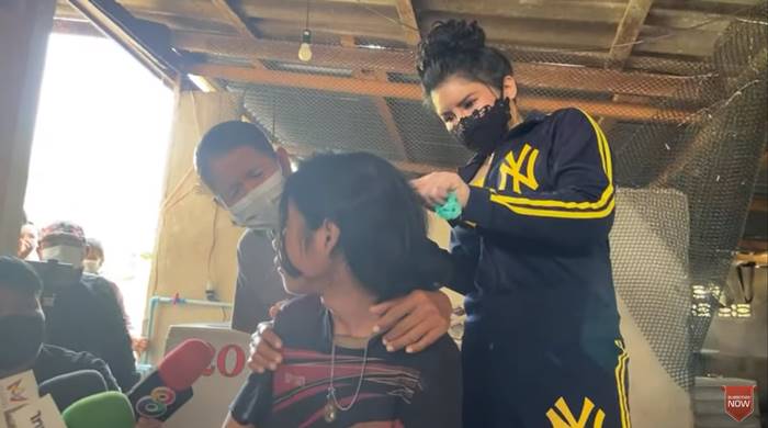 ป่วยแปลก เด็ก 14 ไม่อาบน้ำ ไม่ตัดผม 1 ปี ป่วยแปลก เด็ก 14 ไม่อาบน้ำ ไม่ตัดผม 1 ปี