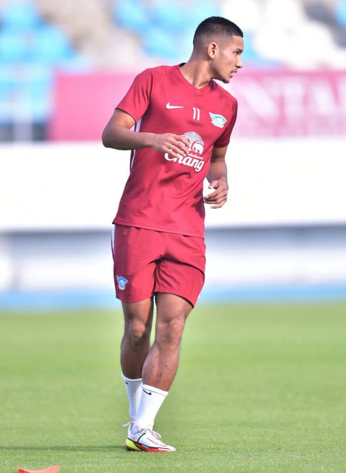 เจ้าชายบรูไน ร่วมทีม ชลบุรี เอฟซี เจ้าชายบรูไน ร่วมทีม ชลบุรี เอฟซี