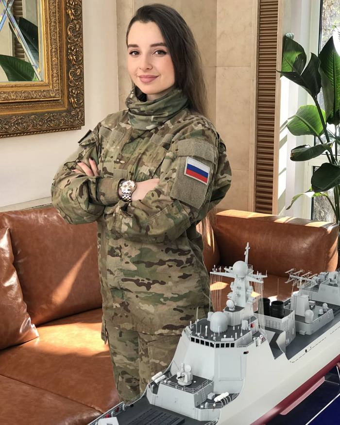 Elena Deligioz สาวคอสเพลย์ ทหารรัสเซีย Elena Deligioz สาวคอสเพลย์ ทหารรัสเซีย