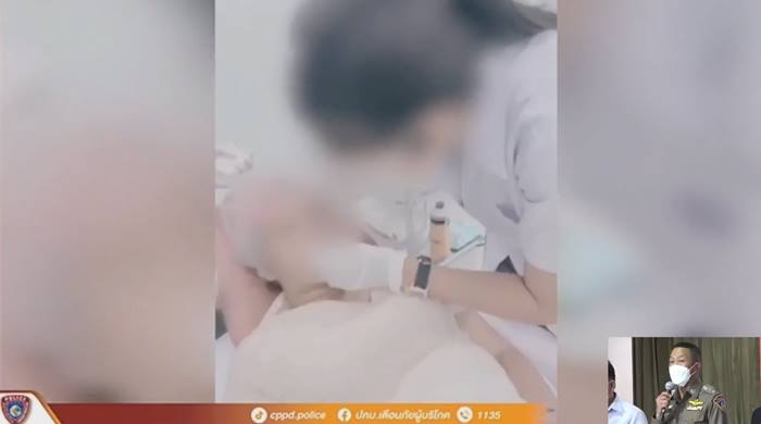 หมอปลอม ใส่ชุดแพทย์ศิริราช หมอปลอม ใส่ชุดแพทย์ศิริราช