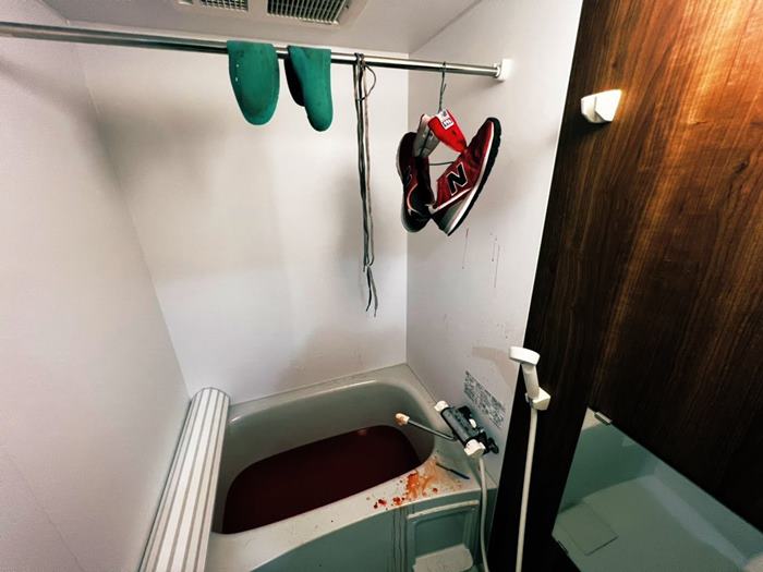 ซักรองเท้าสีตก ซักรองเท้าสีตก