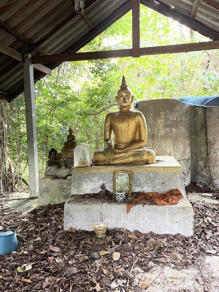 วัดเขาเจดีย์วิสัยไตรรัตนาราม ถูกปล่อยร้าง วัดเขาเจดีย์วิสัยไตรรัตนาราม ถูกปล่อยร้าง