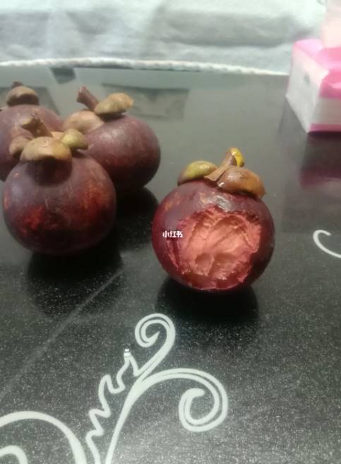 คนจีนกินมังคุดทั้งเปลือก คนจีนกินมังคุดทั้งเปลือก