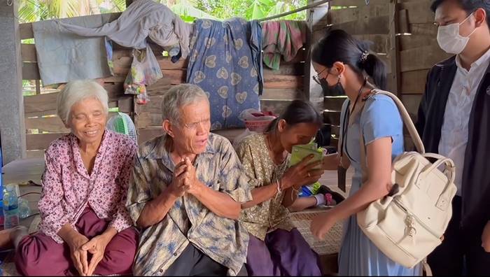 น้องเตย ยอดบริจาคพุ่ง 5.9 ล้านบาท น้องเตย ยอดบริจาคพุ่ง 5.9 ล้านบาท