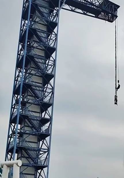 กระโดดบันจี้จั๊มพ์ กระโดดบันจี้จั๊มพ์