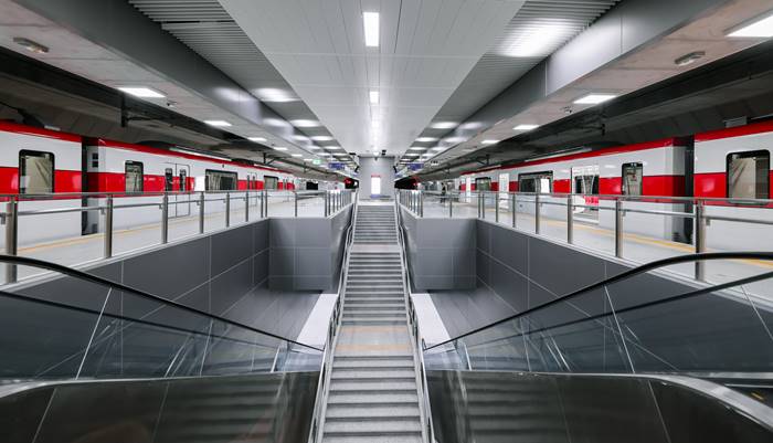 สถานีกลางบางซื่อ เปลี่ยนป้าย 33 ล้าน สถานีกลางบางซื่อ เปลี่ยนป้าย 33 ล้าน