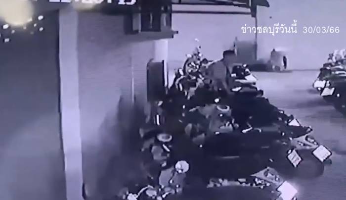 หนุ่มโรคจิต สำเร็จความใคร่เบาะรถ หนุ่มโรคจิต สำเร็จความใคร่เบาะรถ