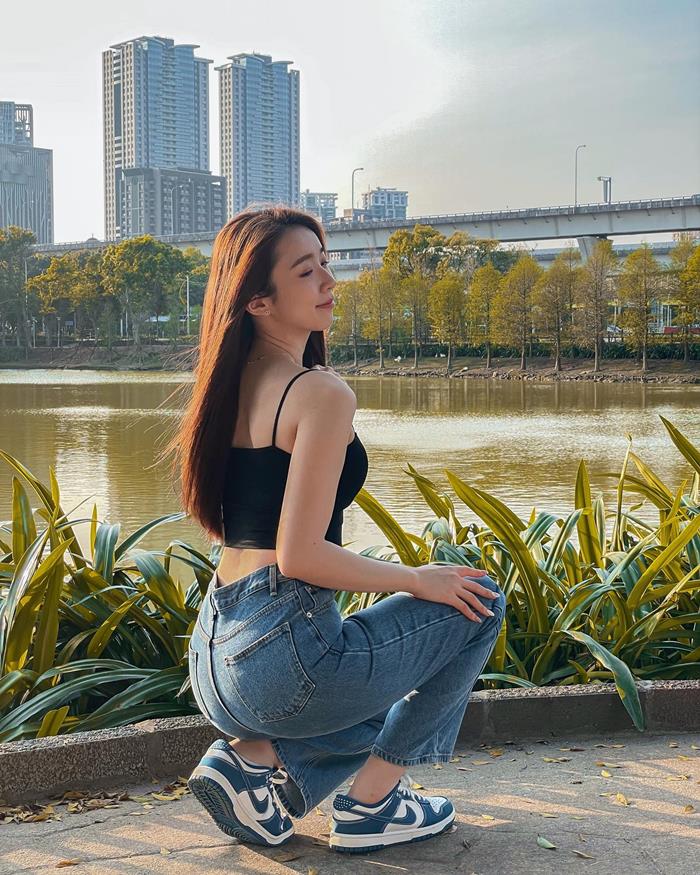 สาวสวยหุ่นดี เป็นพยาบาล สาวสวยหุ่นดี เป็นพยาบาล