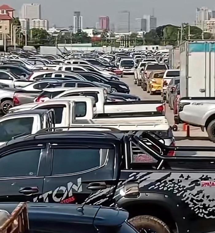 ยึดรถ 30000 คัน หนี้เสียพุ่ง ยึดรถ 30000 คัน หนี้เสียพุ่ง