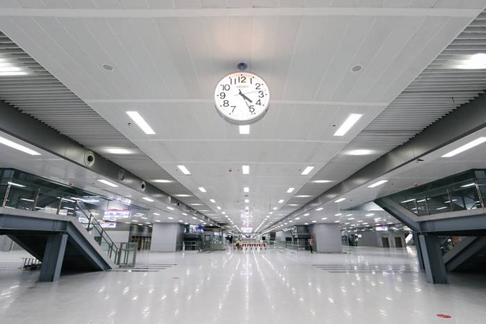 สถานีกลางบางซื่อ เปลี่ยนป้าย 33 ล้าน สถานีกลางบางซื่อ เปลี่ยนป้าย 33 ล้าน