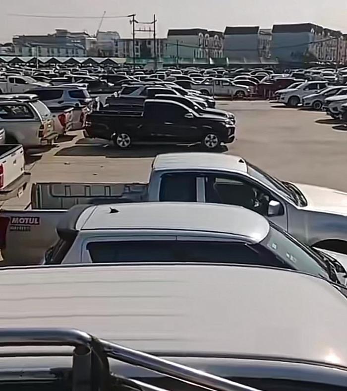 ยึดรถ 30000 คัน หนี้เสียพุ่ง ยึดรถ 30000 คัน หนี้เสียพุ่ง