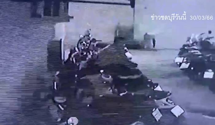 หนุ่มโรคจิต สำเร็จความใคร่เบาะรถ หนุ่มโรคจิต สำเร็จความใคร่เบาะรถ