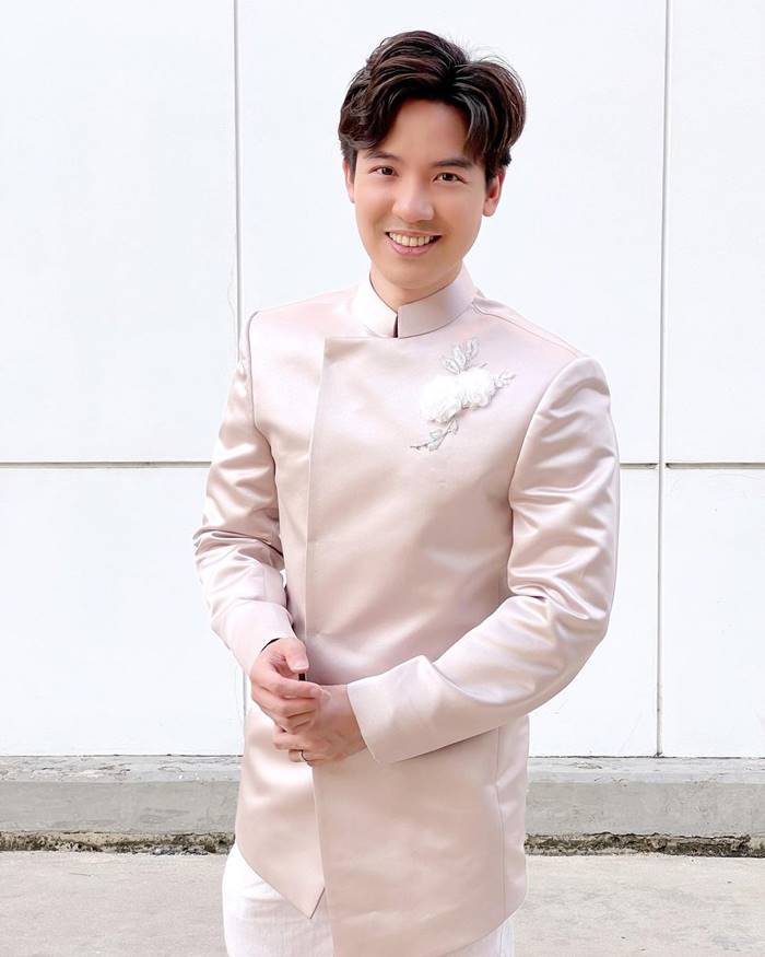 แบงค์ พบเอก อ่านข่าว หิมะ เป็น หิโม๊ะ แบงค์ พบเอก อ่านข่าว หิมะ เป็น หิโม๊ะ