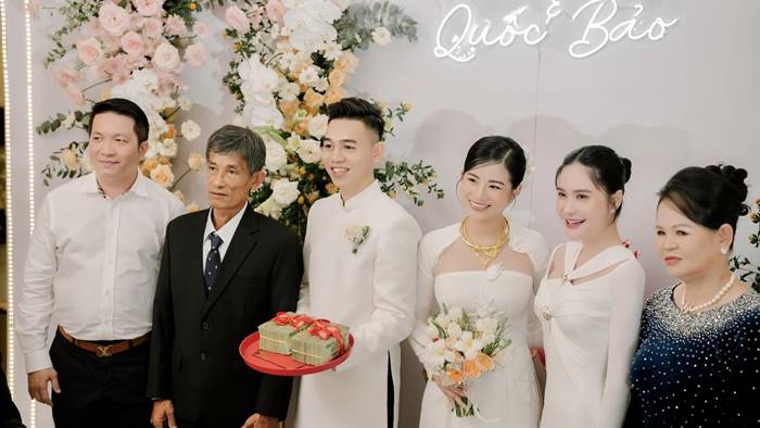 เจ้านาย จ่าย 9 ล้าน จัดงานแต่งงาน ให้พี่เลี้ยง เจ้านาย จ่าย 9 ล้าน จัดงานแต่งงาน ให้พี่เลี้ยง