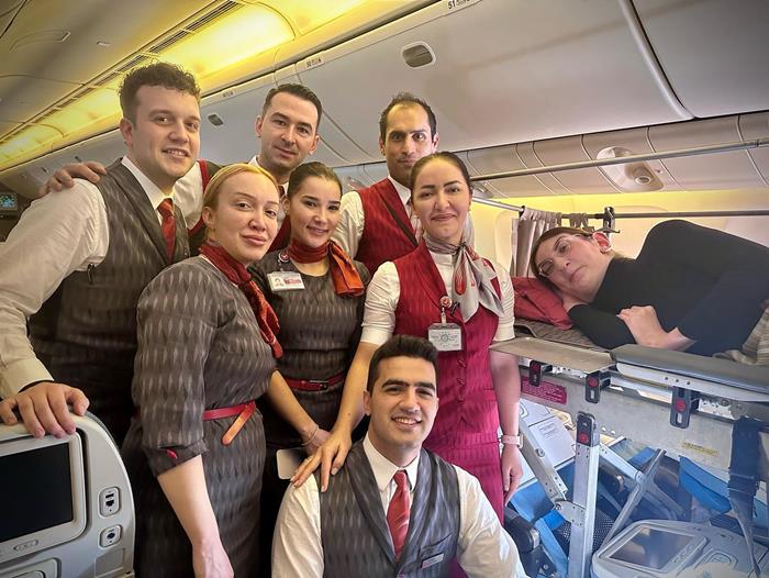 รูเมย์ซา เกลกี ผู้หญิงที่สูงที่สุดในโลก รูเมย์ซา เกลกี ผู้หญิงที่สูงที่สุดในโลก