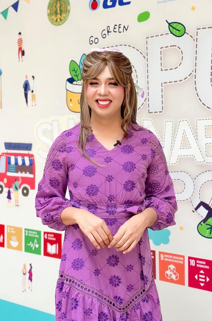 แพรรี่ ไพรวัลย์ แพรรี่ ไพรวัลย์