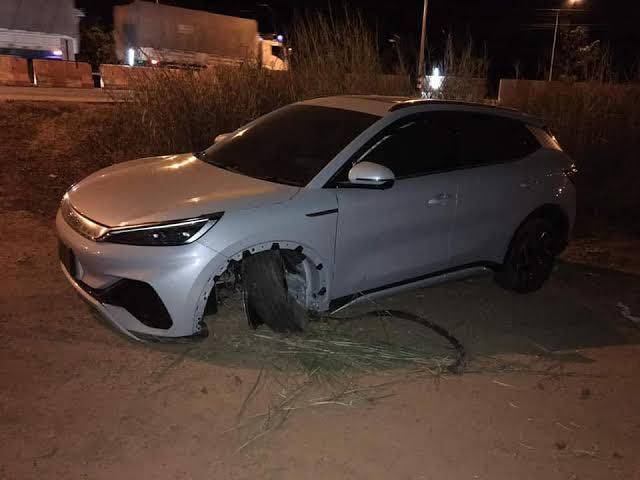 ค่าซ่อมรถไฟฟ้า ชนแบริเออร์ หลักล้าน ค่าซ่อมรถไฟฟ้า ชนแบริเออร์ หลักล้าน