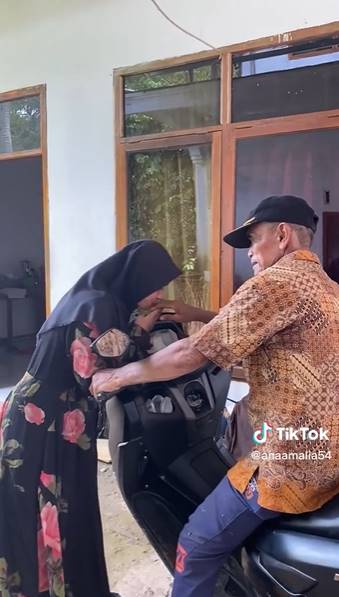 คลุมถุงชน คลุมถุงชน