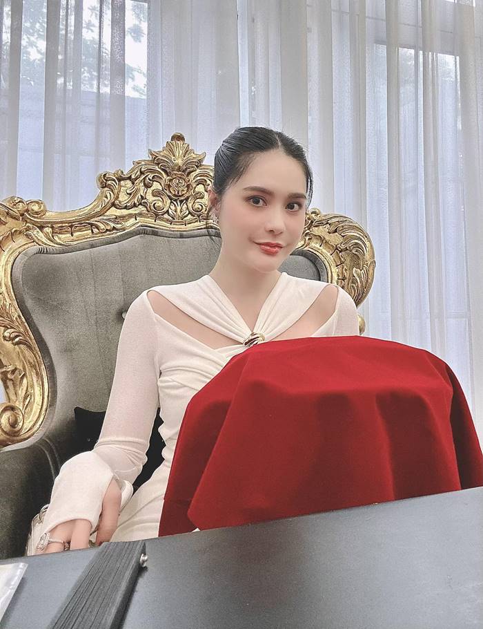เจ้านาย จ่าย 9 ล้าน จัดงานแต่งงาน ให้พี่เลี้ยง เจ้านาย จ่าย 9 ล้าน จัดงานแต่งงาน ให้พี่เลี้ยง