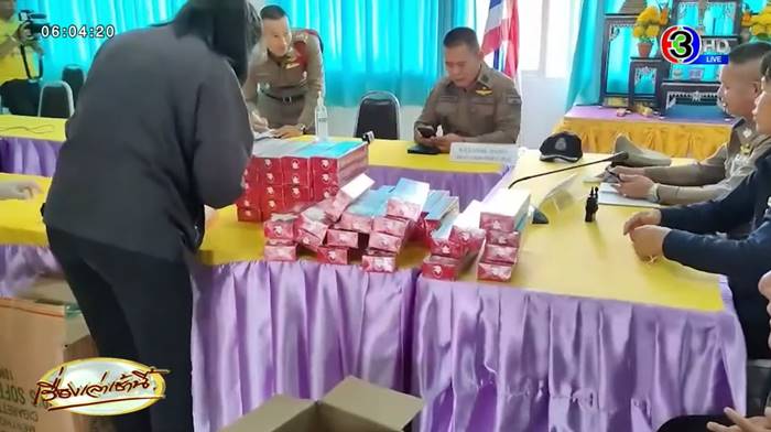 ทหารขับกระบะชนคนตาย 6 ศพ แถมขนบุหรี่เถื่อน ทหารขับกระบะชนคนตาย 6 ศพ แถมขนบุหรี่เถื่อน