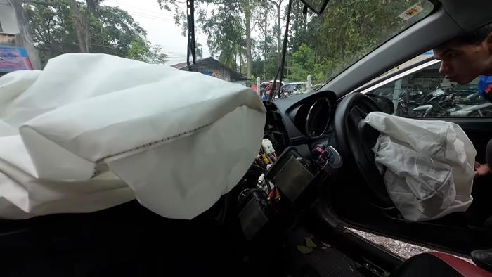 พี่ฮง Oppa Hong รถชน พี่ฮง Oppa Hong รถชน