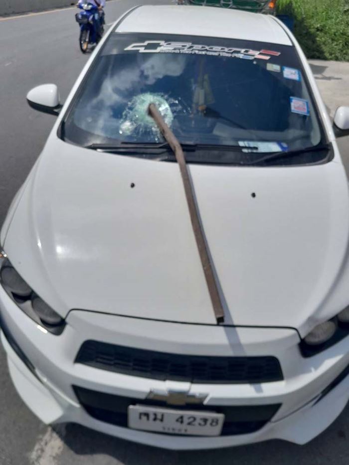 เหล็กร่วงเสียบรถเก๋ง เหล็กร่วงเสียบรถเก๋ง