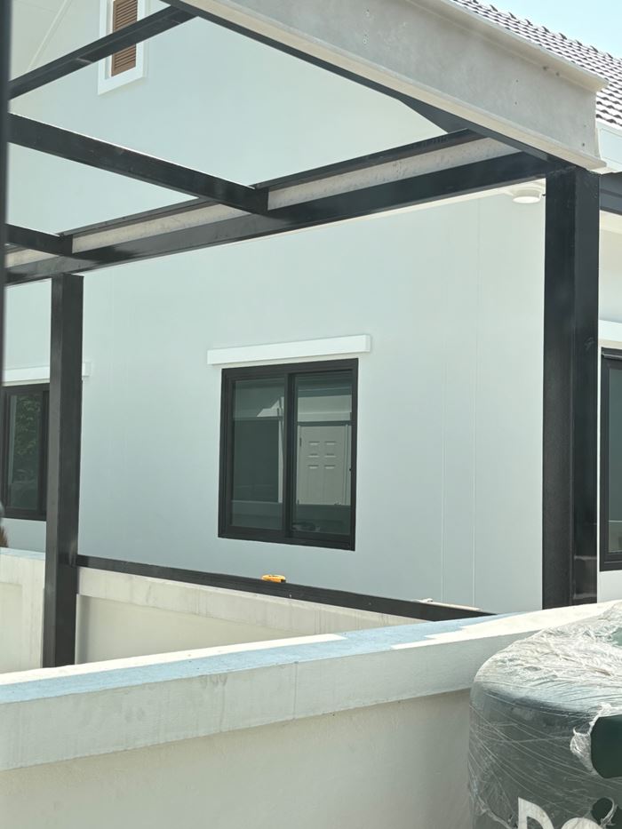 เพื่อนบ้าน ต่อเติมชิดกำแพงบ้าน เพื่อนบ้าน ต่อเติมชิดกำแพงบ้าน