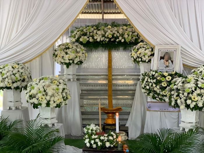 พนักงานโรมแรมไฟช็อตตาย พนักงานโรมแรมไฟช็อตตาย