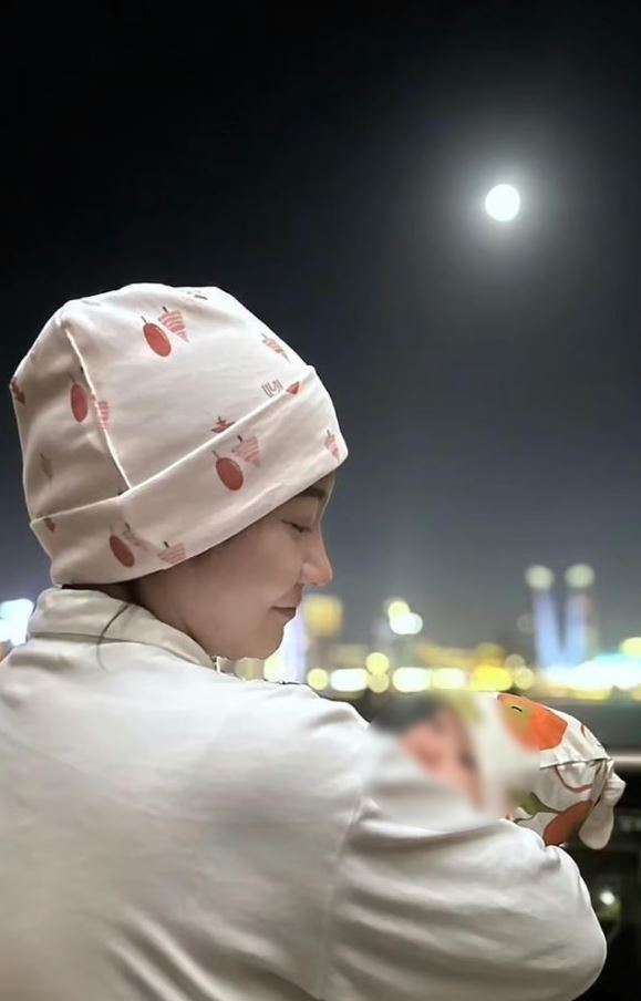 ผัวผลักเมียตกเขา ขอค่าหย่า 140 ล้าน ผัวผลักเมียตกเขา ขอค่าหย่า 140 ล้าน