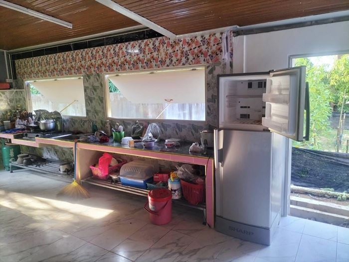 รีวิวสร้างห้องครัว ประตู 10 บาน รีวิวสร้างห้องครัว ประตู 10 บาน