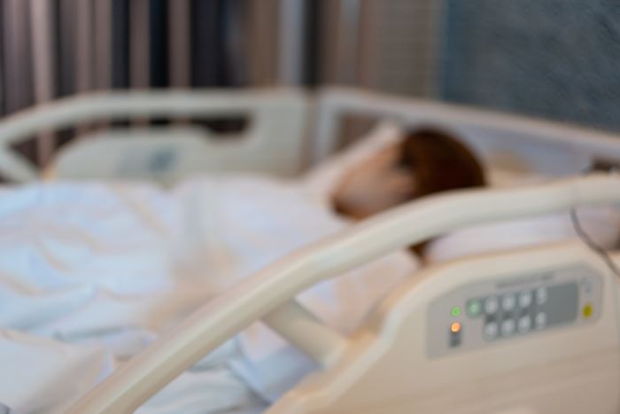 เด็ก 10 ขวบ กินเค้ก ดับ เด็ก 10 ขวบ กินเค้ก ดับ