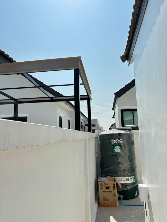 เพื่อนบ้าน ต่อเติมชิดกำแพงบ้าน เพื่อนบ้าน ต่อเติมชิดกำแพงบ้าน