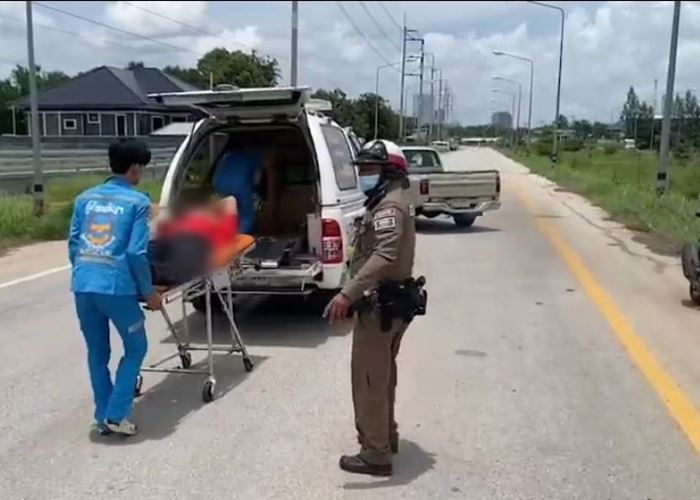 ตำรวจช่วยคนขับรถส่ายไป-มา ตำรวจช่วยคนขับรถส่ายไป-มา