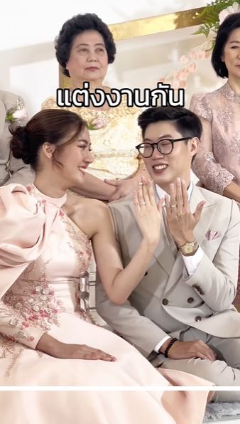 เรื่องราวดีๆ แม่ค้าราดหน้ากับลูกค้า เรื่องราวดีๆ แม่ค้าราดหน้ากับลูกค้า