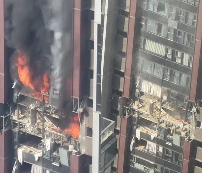 คอนโดหรูจีนไฟไหม้ คอนโดหรูจีนไฟไหม้