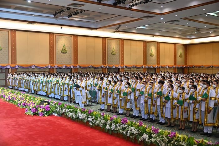 ม.ดัง ระดับประเทศ ประกาศหาช่างภาพจิตอาสาถ่ายรูปบัณฑิตฟรี แลกของ 4 อย่าง ม.ดัง ระดับประเทศ ประกาศหาช่างภาพจิตอาสาถ่ายรูปบัณฑิตฟรี แลกของ 4 อย่าง