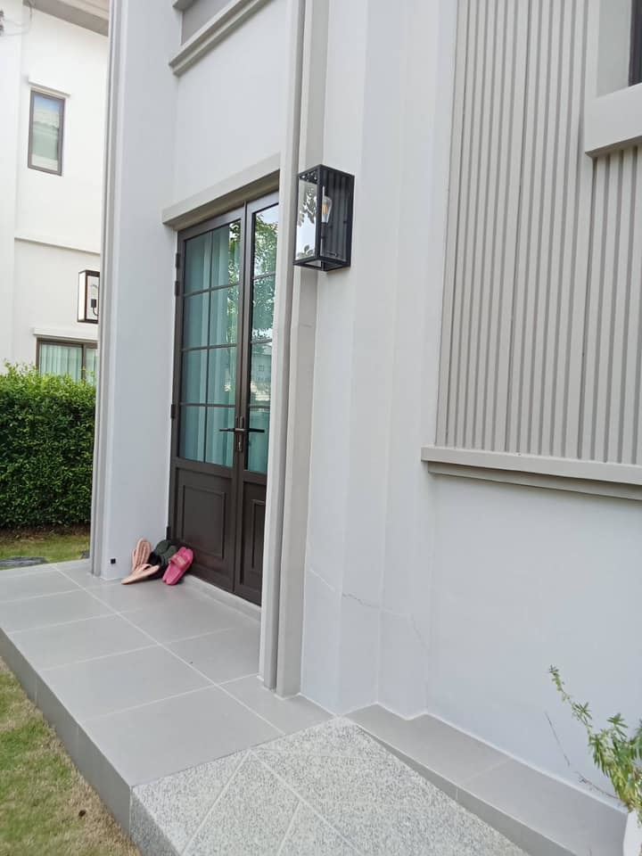 ซื้อบ้านโครงการดัง รอยร้าวเพียบ ซื้อบ้านโครงการดัง รอยร้าวเพียบ