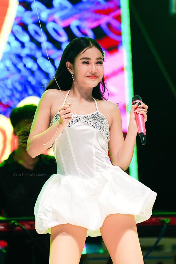 อดีตแฟน บอส แจงที่มาเงิน 2 ล้าน อดีตแฟน บอส แจงที่มาเงิน 2 ล้าน