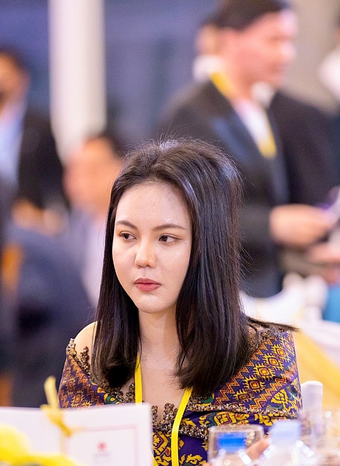 ฮุน เซน ขับไล่ ธี โสวัณธา อินฟลูฯ สายปั่น ปลดพ้นรองผู้ว่าฯ ฮุน เซน ขับไล่ ธี โสวัณธา อินฟลูฯ สายปั่น ปลดพ้นรองผู้ว่าฯ