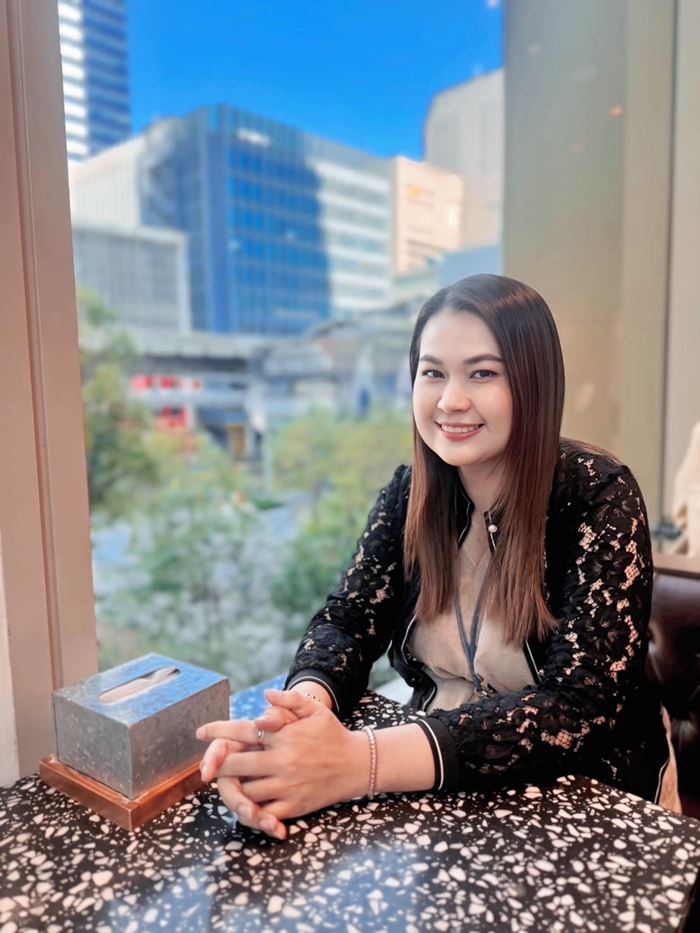 จูน เพ็ญชุลี จูน เพ็ญชุลี