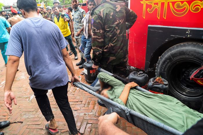 เครื่องบินตกใส่โรงเรียนในบังคลาเทศ เครื่องบินตกใส่โรงเรียนในบังคลาเทศ