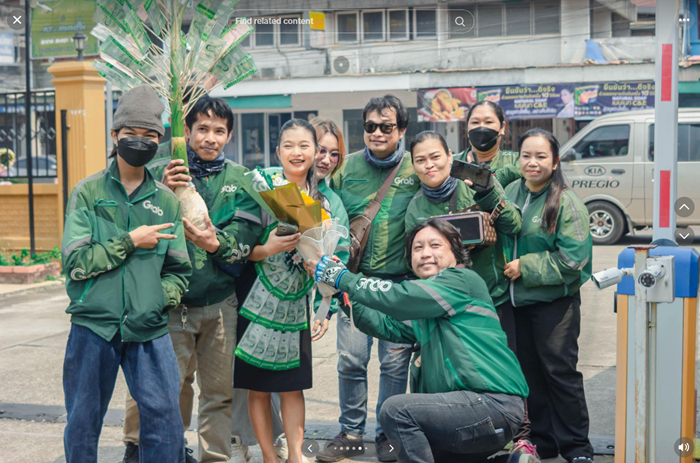 เรื่องราวดีๆ ไรเดอร์ บุกเซอร์ไพรส์สาวรุ่นน้องวันเรียนจบ ปวส. เรื่องราวดีๆ ไรเดอร์ บุกเซอร์ไพรส์สาวรุ่นน้องวันเรียนจบ ปวส.