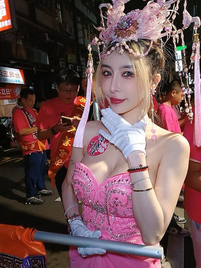 เน็ตไอดอล เน็ตไอดอล